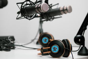 AW Poll: 28 procent lezers luistert elke dag een podcast