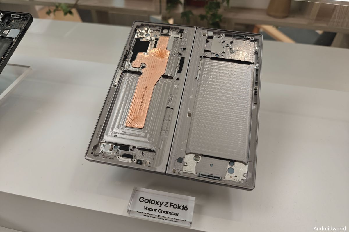 iFixit duikt heel diep in de nieuwe Samsung foldables